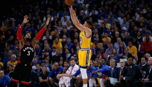 的手递手与 的手递手与